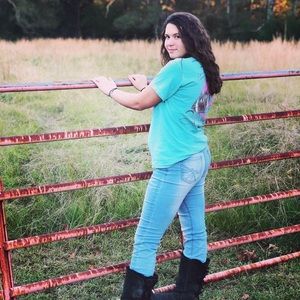 Meet your Posher, Hollie